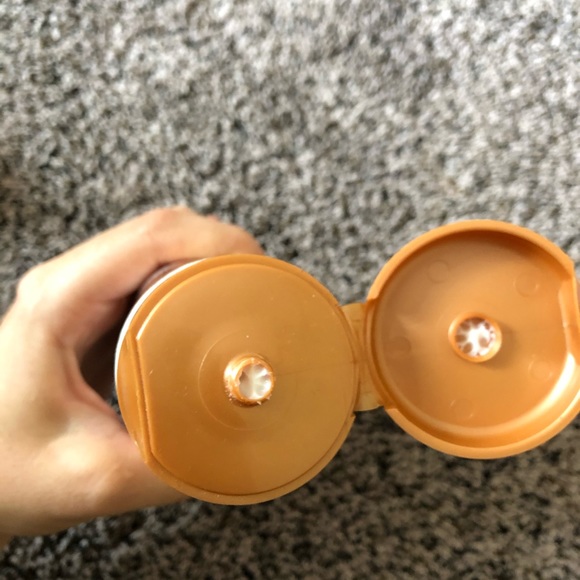 Bath and Body Work body cream - Picture 3 of 3